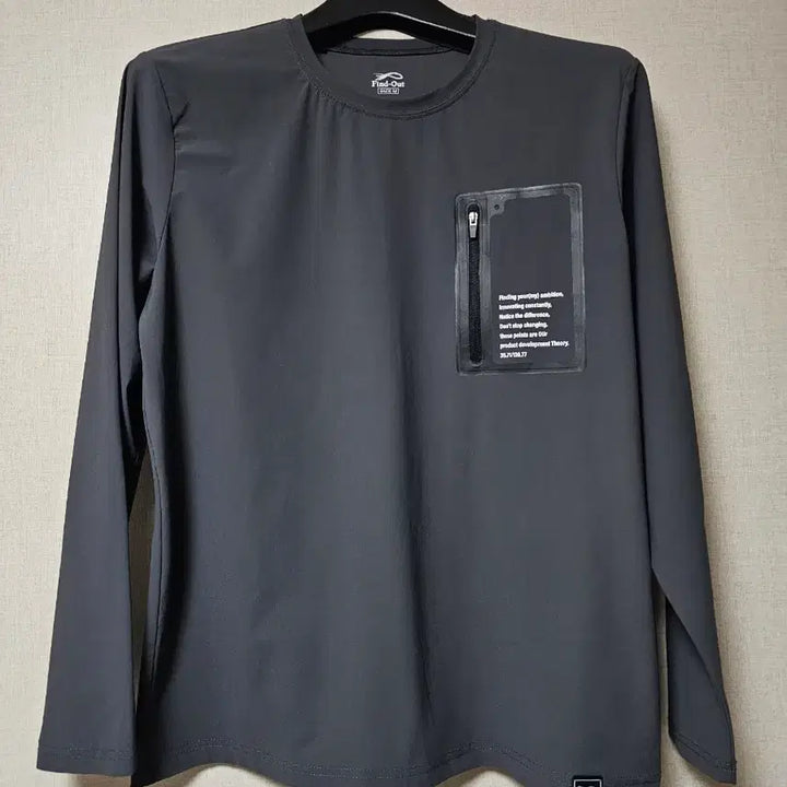 [BUNJANG] Find-Out Round Neck T-shirt (100) / 파인드아웃 라운드 티셔츠 (100)