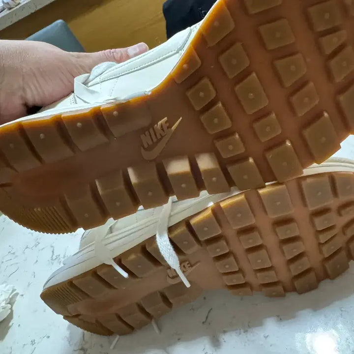 [BUNJANG] Nike Sacai Vaporwaffle White Sneakers / 사카이 베이퍼와플 화이트 275