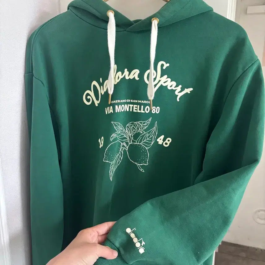 [BUNJANG] Diadora Lemon Graphic Hoodie / 디아도라 후드티 그린 레몬 M