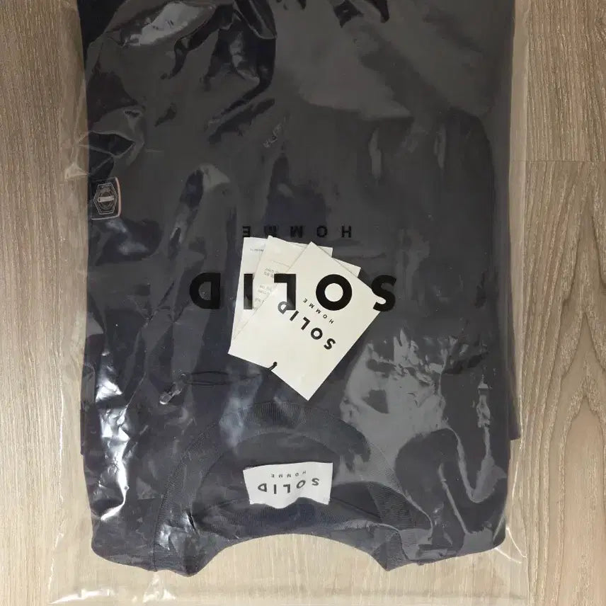 [BUNJANG] Solid Homme Embroidered Butterfly Back Logo T-shirt / 솔리드옴므 23FW 자수 나비 백로고 반팔 티셔츠 46