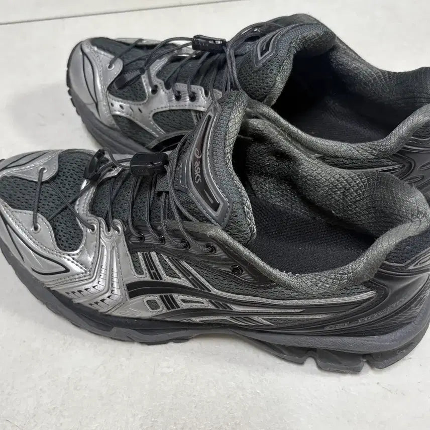[BUNJANG] Asics Gel Kayano 14 Silver Moon Sneakers / 아식스 젤 카야노 14 실버 문 250