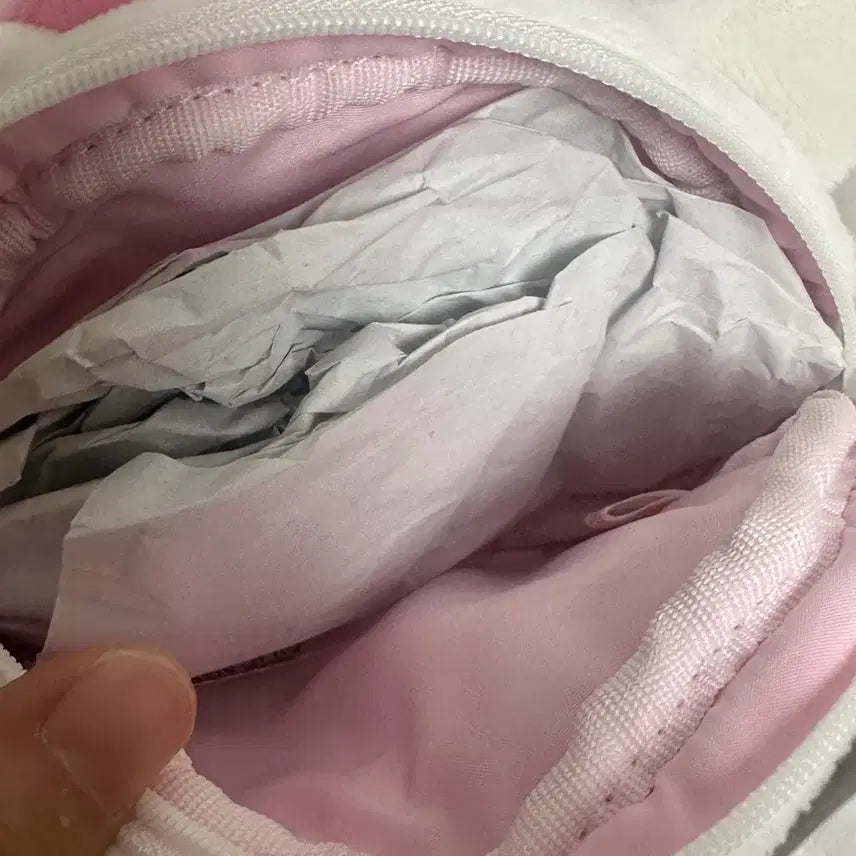 [BUNJANG] Hello Kitty L Pass Pouch Keychain / 헬로키티 릴패스 파우치 키링
