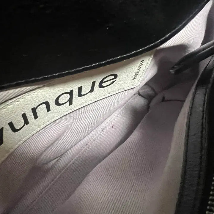 [BUNJANG] Vunque Baguette Bag Small Black / 분크 바게트백 스몰 블랙