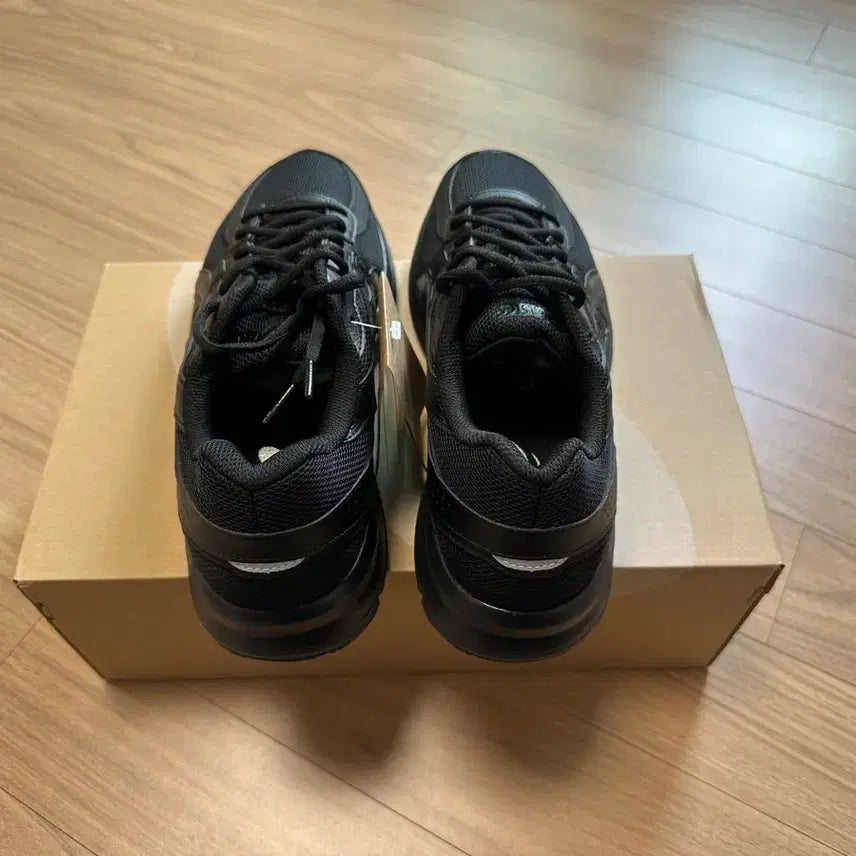 [SOLD OUT] 아식스 조그 100 S 블랙 - 2E 와이드 280