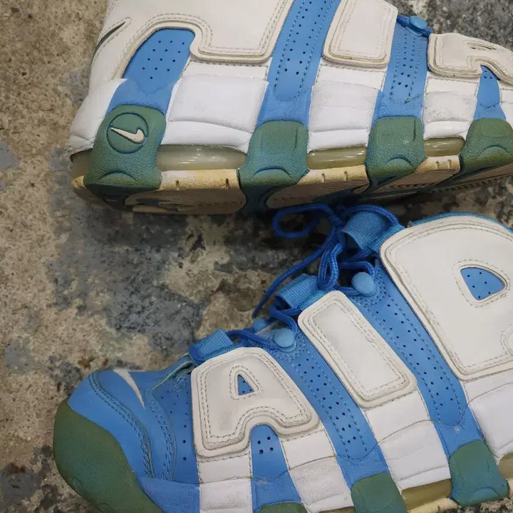 [BUNJANG] Nike Air More Uptempo University Blue Sneakers / 나이키 에어모어 업템포 유니버시티블루 255