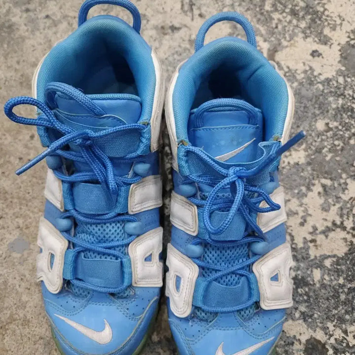 [BUNJANG] Nike Air More Uptempo University Blue Sneakers / 나이키 에어모어 업템포 유니버시티블루 255