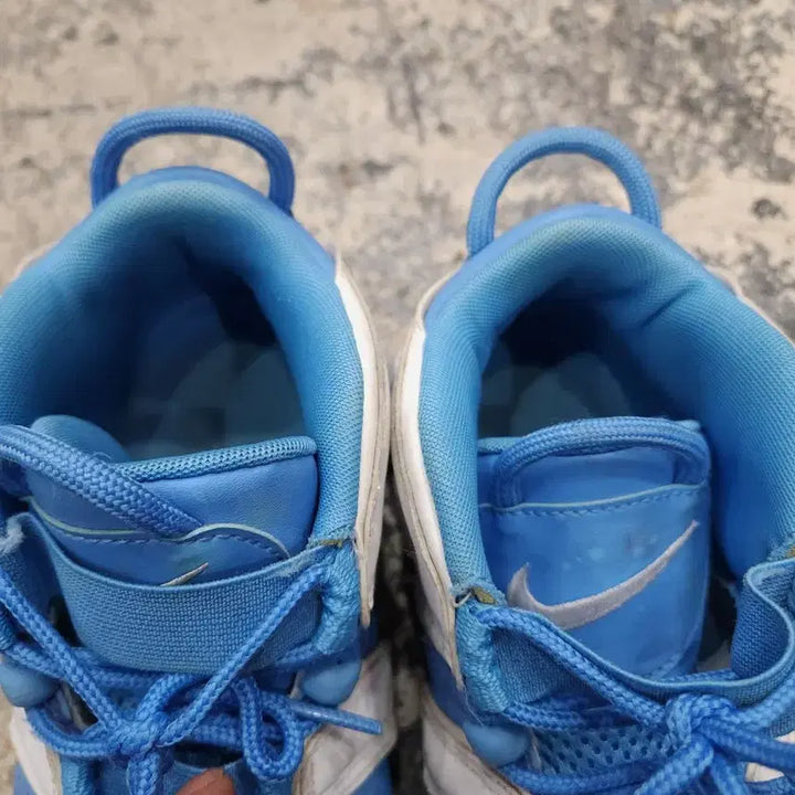 [BUNJANG] Nike Air More Uptempo University Blue Sneakers / 나이키 에어모어 업템포 유니버시티블루 255