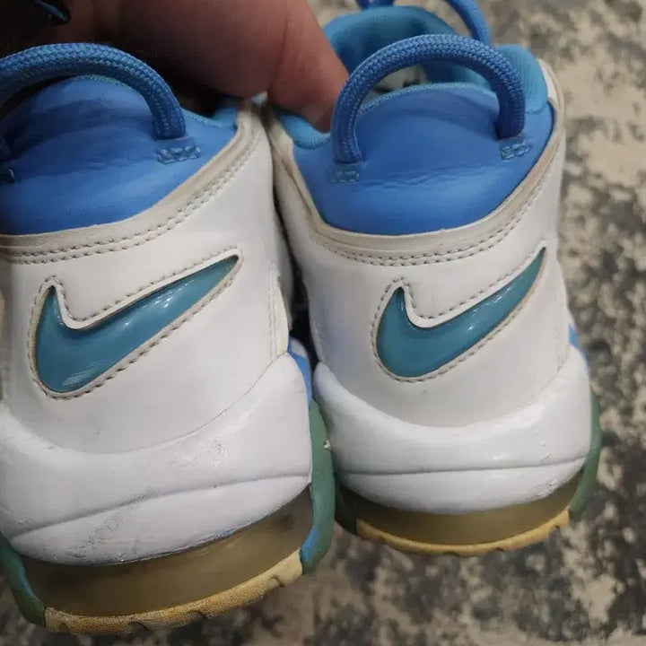 [BUNJANG] Nike Air More Uptempo University Blue Sneakers / 나이키 에어모어 업템포 유니버시티블루 255