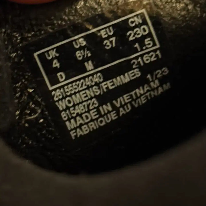[BUNJANG] Clarks Wallabee Black US 6.0 Shoes / 클락스 왈라비 블랙 230 (UK 4)