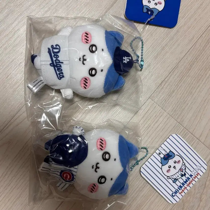 [SOLD OUT] 치이카와 MLB 콜라보 다저스, 컵스 하치와레 세트