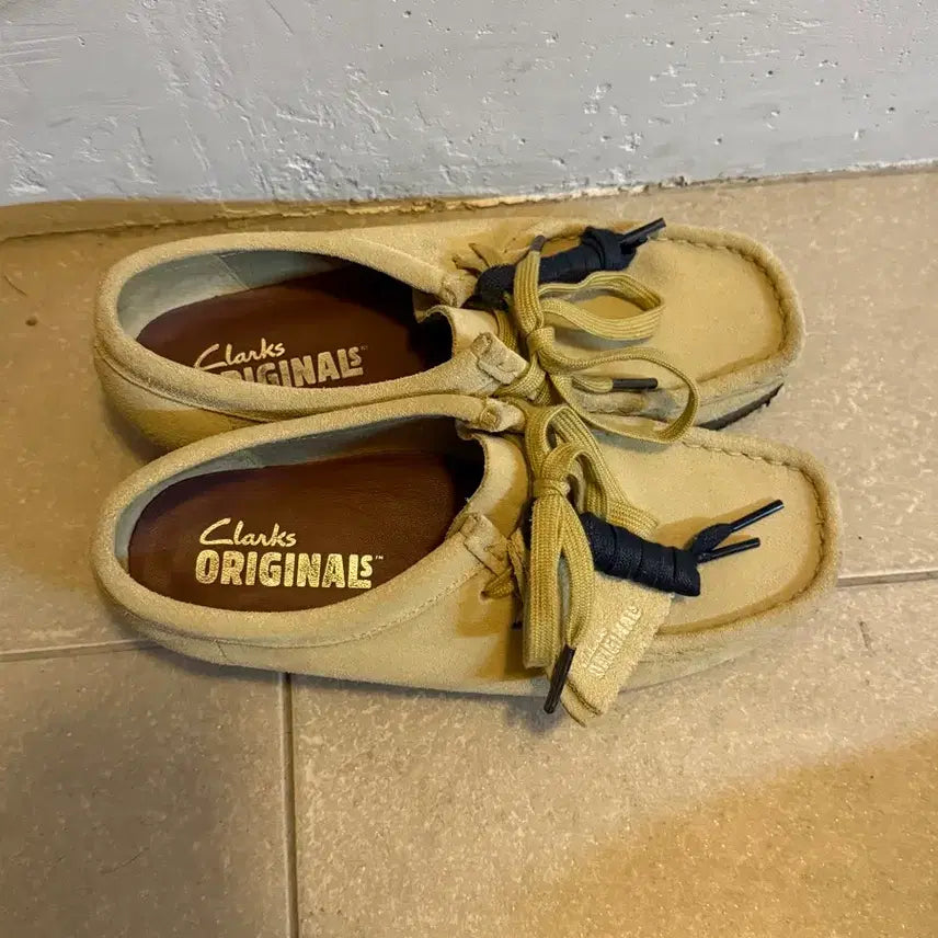 [BUNJANG] Clarks Wallabee Maple Shoes / 클락스 왈라비 메이플 230 (UK 4)
