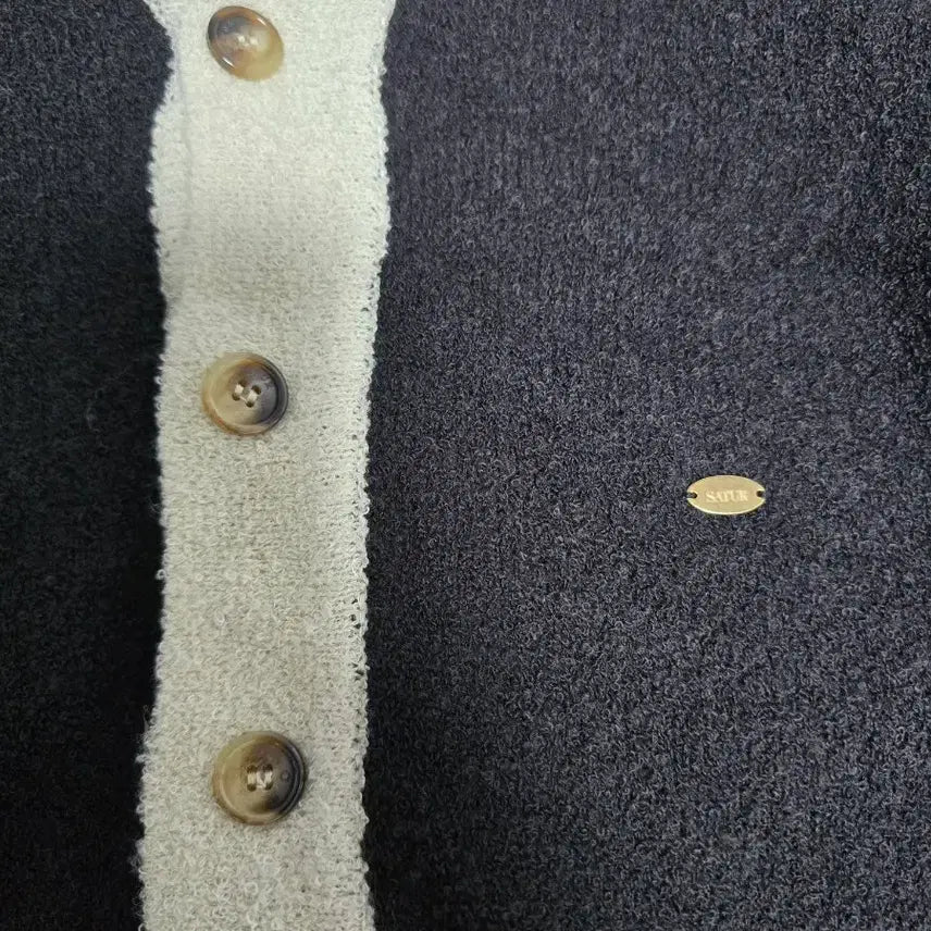 [BUNJANG] SATUR Black Knit Cardigan / SATUR 세터 블랙 니트