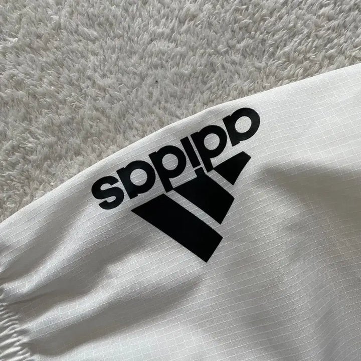 [BUNJANG] Adidas Windbreaker Jacket (Size L) / L 아디다스 윈드 바람막이 100