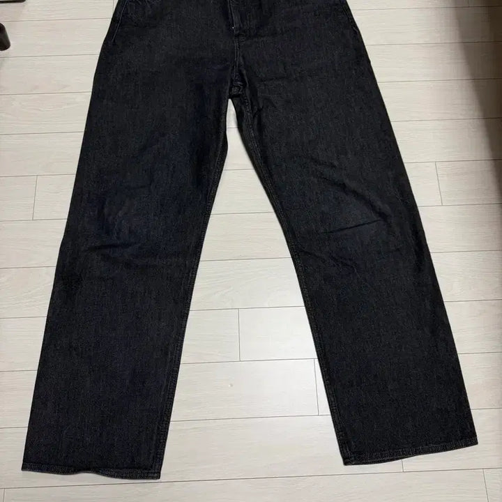 [BUNJANG] Zara Studio Nicholson Denim Trousers / 자라x스튜디오니콜슨 진 위드아웃 사이드 심 데님 44(34) (1회 착)