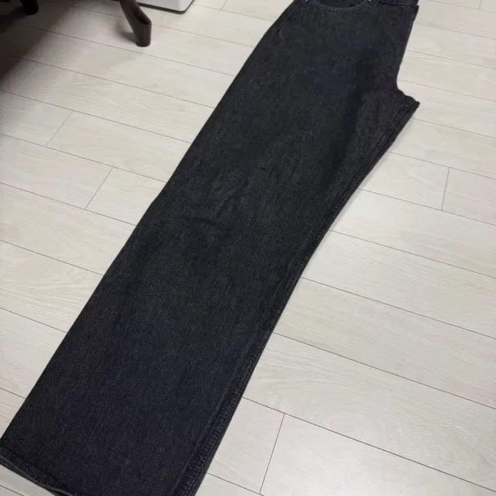 [BUNJANG] Zara Studio Nicholson Denim Trousers / 자라x스튜디오니콜슨 진 위드아웃 사이드 심 데님 44(34) (1회 착)