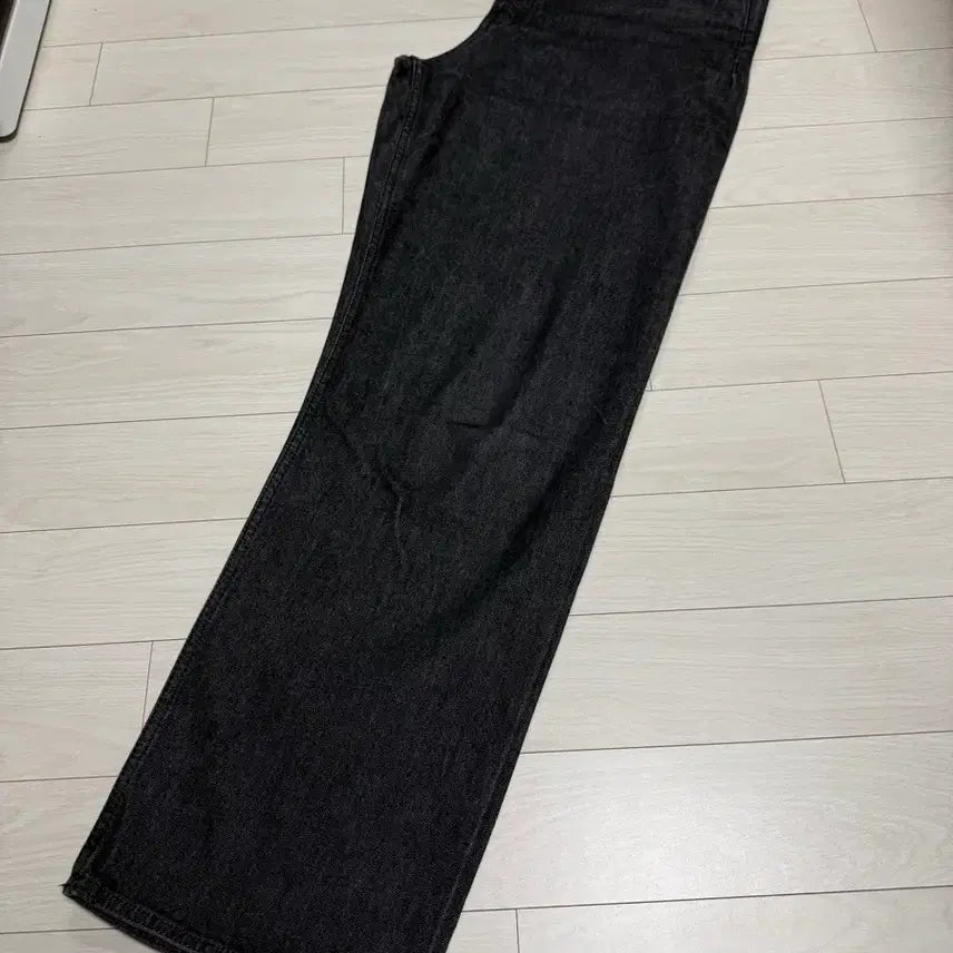 [BUNJANG] Zara Studio Nicholson Denim Trousers / 자라x스튜디오니콜슨 진 위드아웃 사이드 심 데님 44(34) (1회 착)