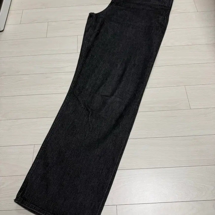 [BUNJANG] Zara Studio Nicholson Denim Trousers / 자라x스튜디오니콜슨 진 위드아웃 사이드 심 데님 44(34) (1회 착)