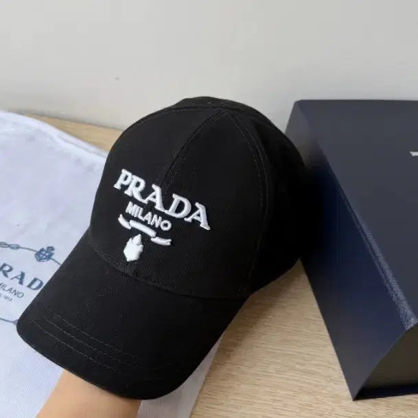 [BUNJANG] Prada Hat / 프라다 모자