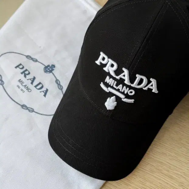 [BUNJANG] Prada Hat / 프라다 모자