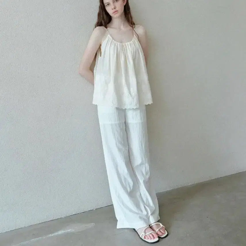 [BUNJANG] Lace Scallop Blouse (Light Yellow) / 레이스 스칼랩 블라우스(라이트 옐로우)