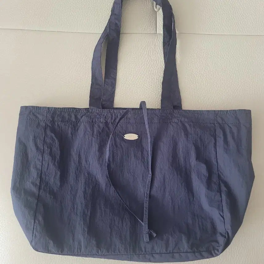 [BUNJANG] J.ESTINA Navy Nylon Shoulder Bag / J.ESTINA 제이에스티나 네이비 나일론 숄더백