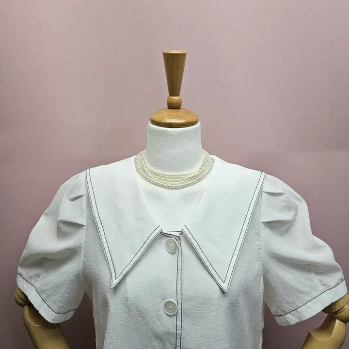 [SOLD OUT] 세일러카라 라인 퍼프 블라우스