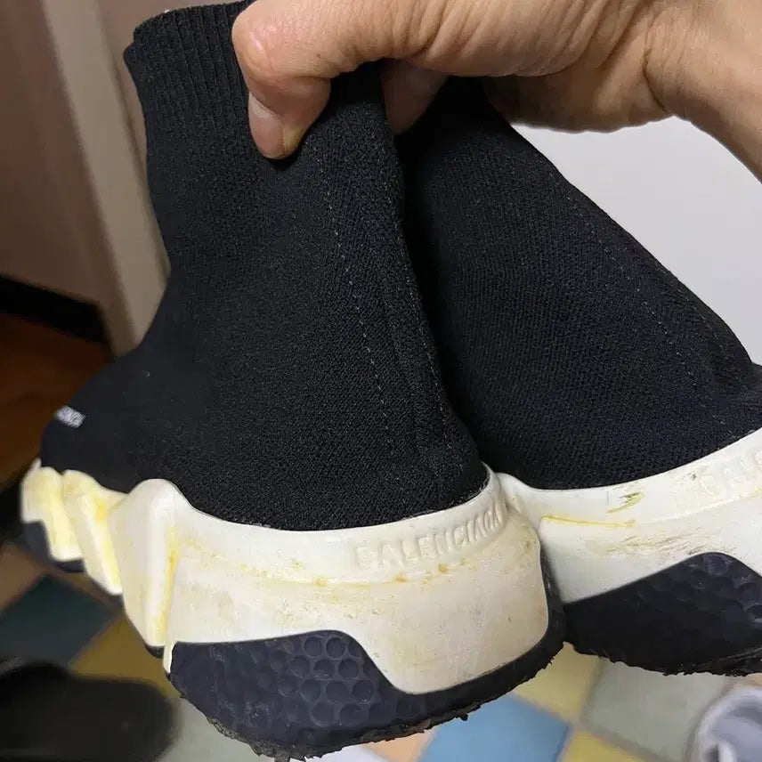 [BUNJANG] Balenciaga Speedrunner Black Sneakers / 발렌시아가 스피드러너 블랙 스니커즈 40(255)