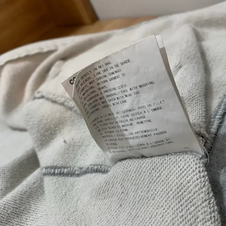[BUNJANG] Comme des Garcons Red Wappen Hooded Zip-up Gray / 꼼데가르송 레드와펜 후드집업 회색 판매교신