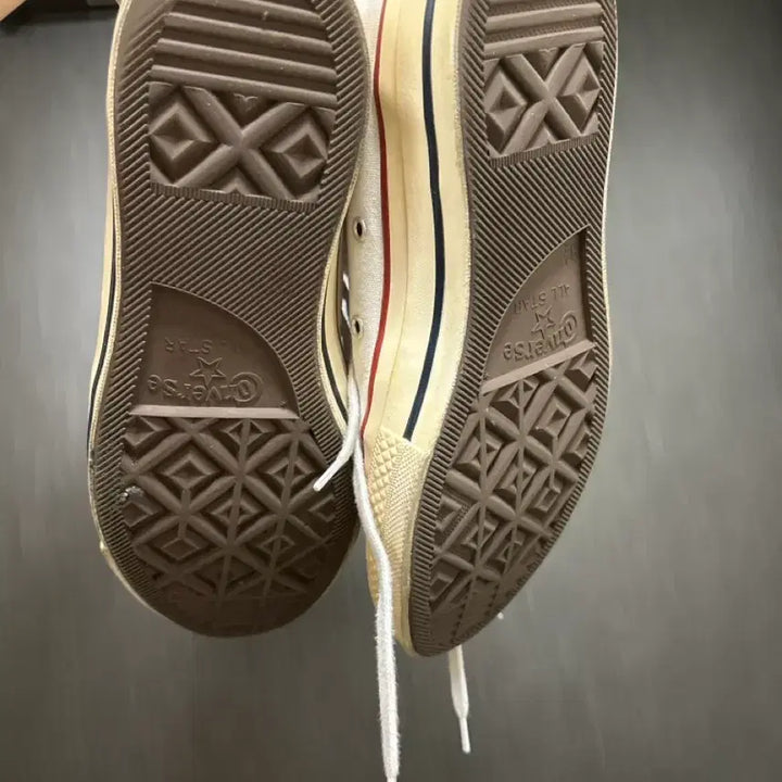 [BUNJANG] Converse Chuck 70 Ivory Sneakers / 컨버스 척70 270
