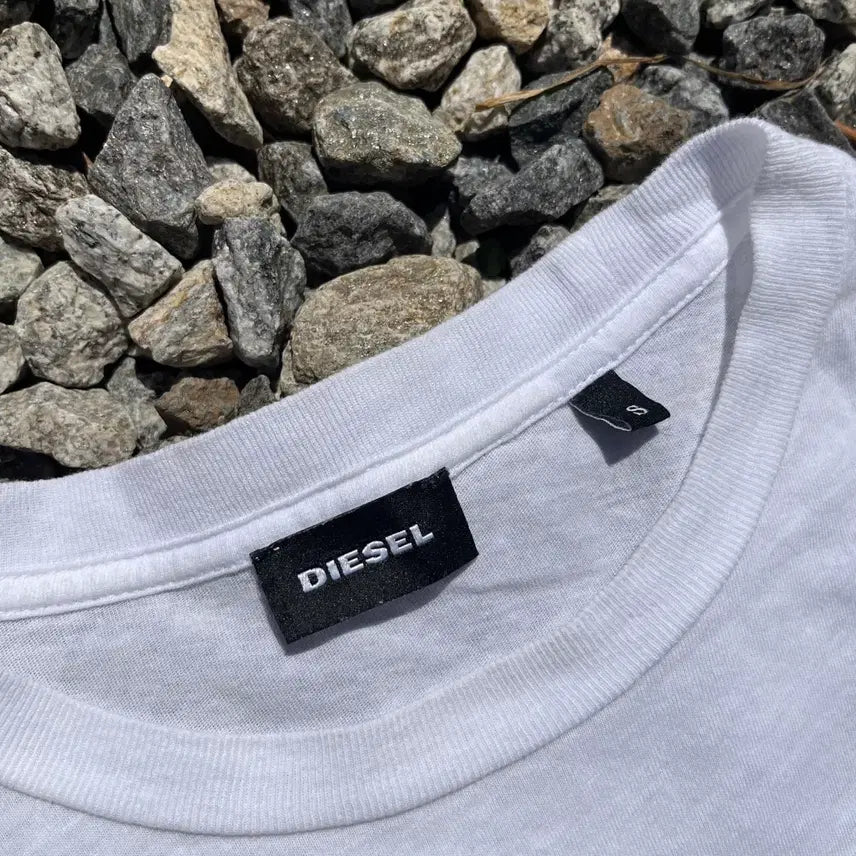 [BUNJANG] Diesel Embroidered Graphic T-shirt / 디젤 자수 나염 반팔 (실측확인)