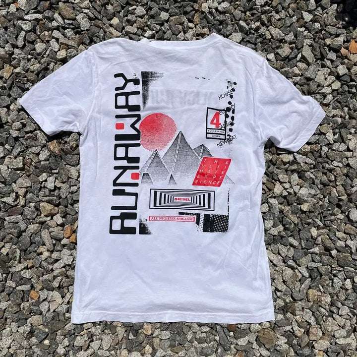 [BUNJANG] Diesel Embroidered Graphic T-shirt / 디젤 자수 나염 반팔 (실측확인)