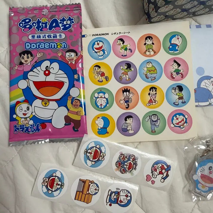 [BUNJANG] Doraemon Set Tin Case Goods Bundle / 도라에몽 세트 틴케이스 굿즈 와펜 스티커 카드
