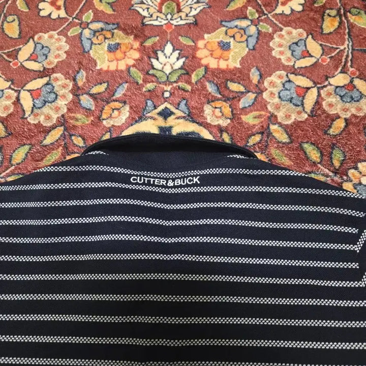 [BUNJANG] Cutter &amp; Buck Striped Polo Shirt (95) / Cutter &amp; Buck 커터앤벅 스트라이프 폴로 반팔 (95)