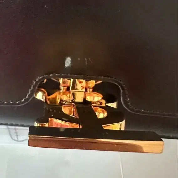 [BUNJANG] Burberry Mini Crossbody Bag / 버버리 tr 미니백