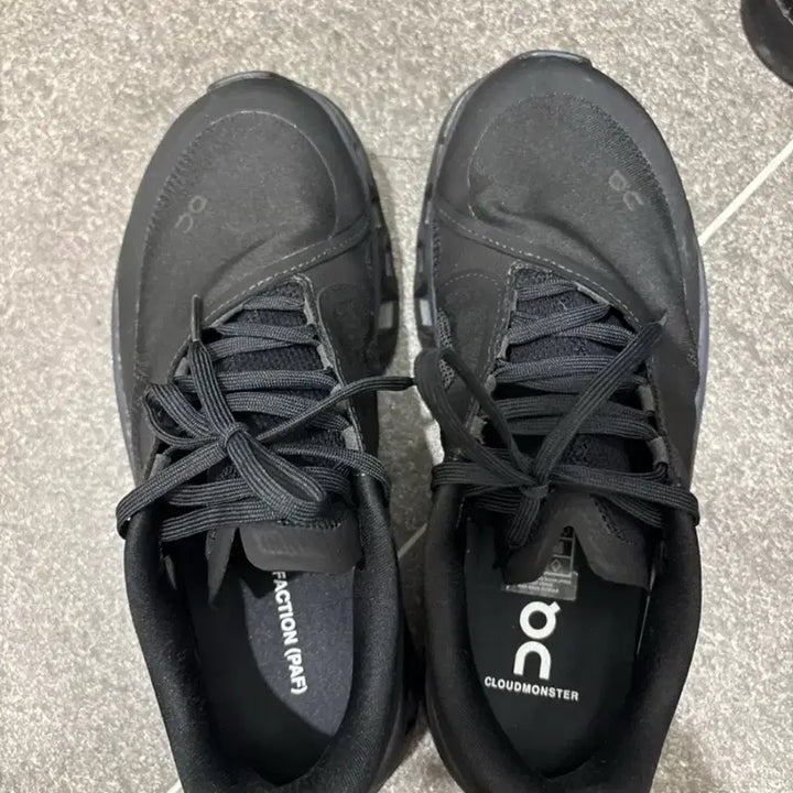 [BUNJANG] On Running x Post Archive Faction Cloudmonster 2 Black Sneakers / 온 러닝 x 포스트 아카이브 팩션 (Paf) 클라우드몬스터 2 블랙 스니