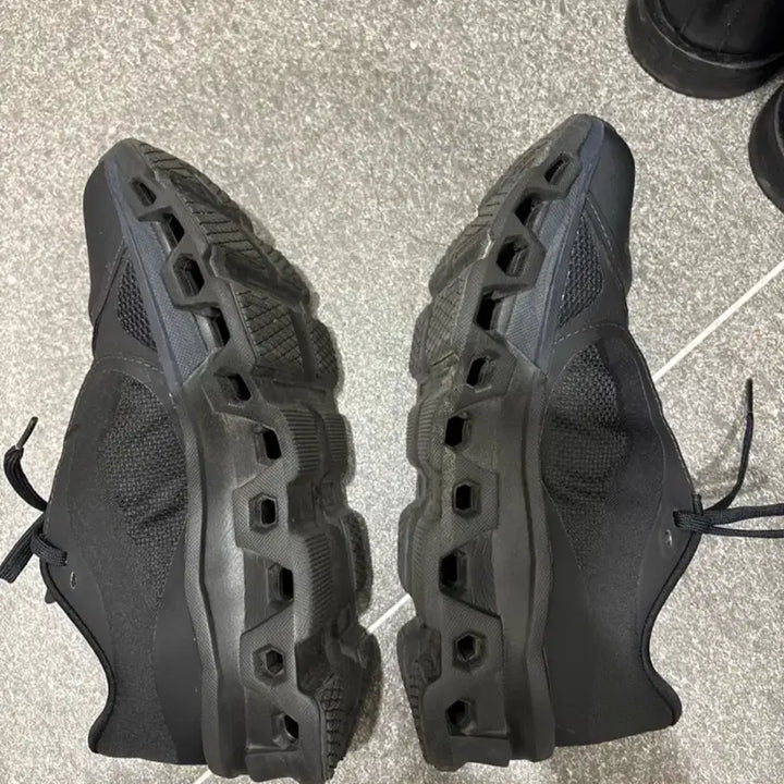[BUNJANG] On Running x Post Archive Faction Cloudmonster 2 Black Sneakers / 온 러닝 x 포스트 아카이브 팩션 (Paf) 클라우드몬스터 2 블랙 스니