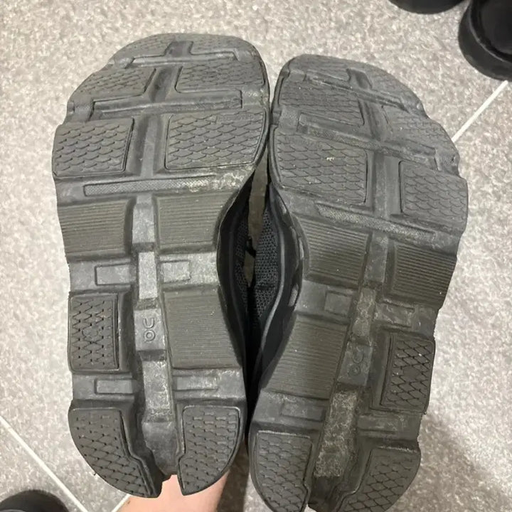 [BUNJANG] On Running x Post Archive Faction Cloudmonster 2 Black Sneakers / 온 러닝 x 포스트 아카이브 팩션 (Paf) 클라우드몬스터 2 블랙 스니