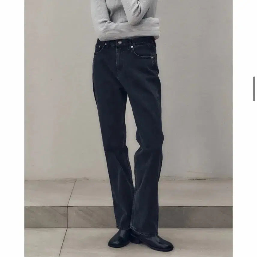 [BUNJANG] Loeuvre Corn Straight Denim Black S / 루에브르 콘 스트레이트 데님 블랙s
