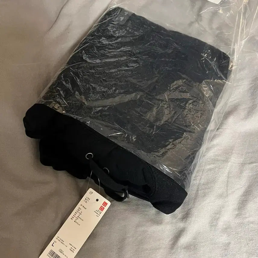 [BUNJANG] Uniqlo Hoodie Black L New / 유니클로 후드티 검정 L 새제품