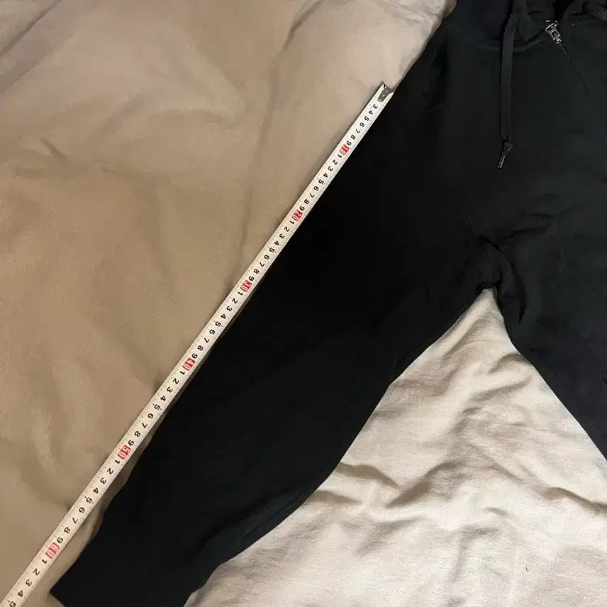[BUNJANG] Uniqlo Hoodie Black L New / 유니클로 후드티 검정 L 새제품
