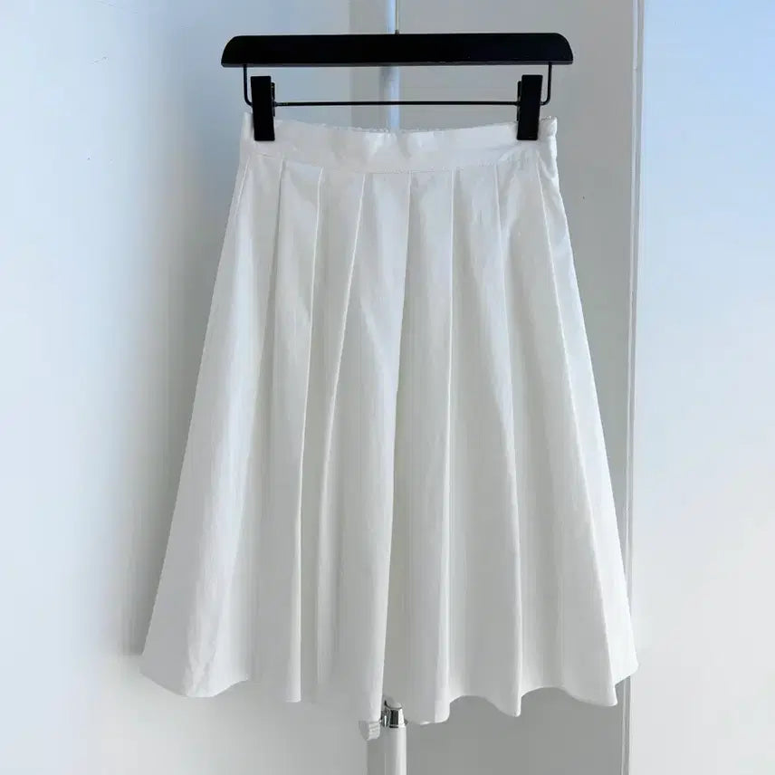 [BUNJANG] White Pleated Midi Skirt - B Grade / 교신안함)화이트 플리츠 미디 스커트-b급