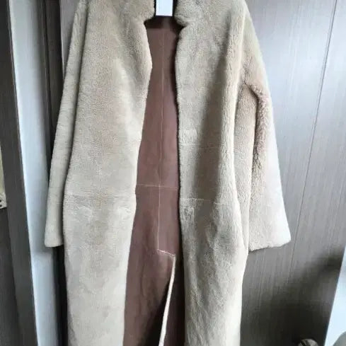 [BUNJANG] Raum Beige Fur Long Coat / 라움 베이지 퍼 롱 코트
