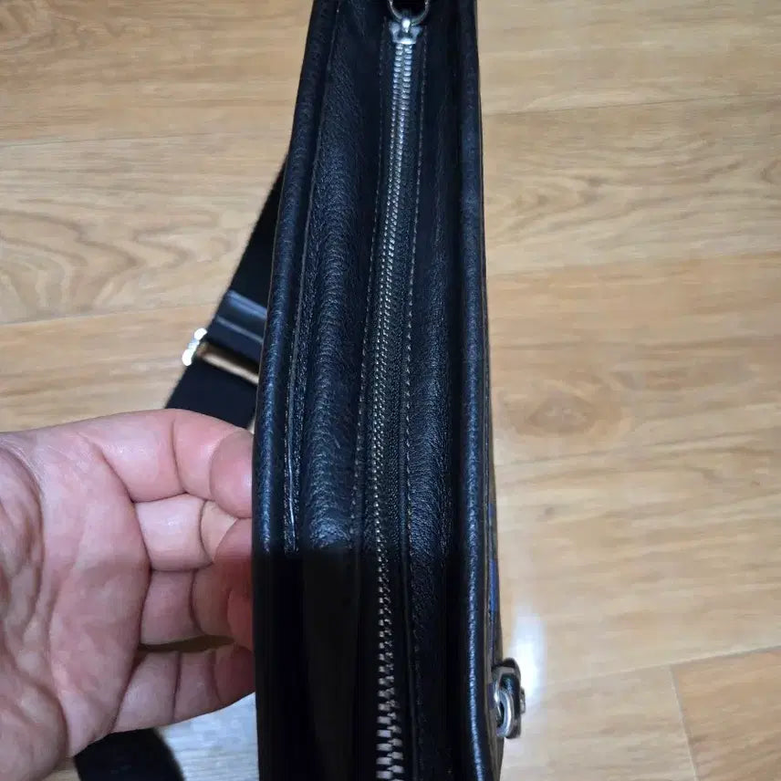 [BUNJANG] MCM Camo Crossbody Bag / MCM 정품 카모 크로스백