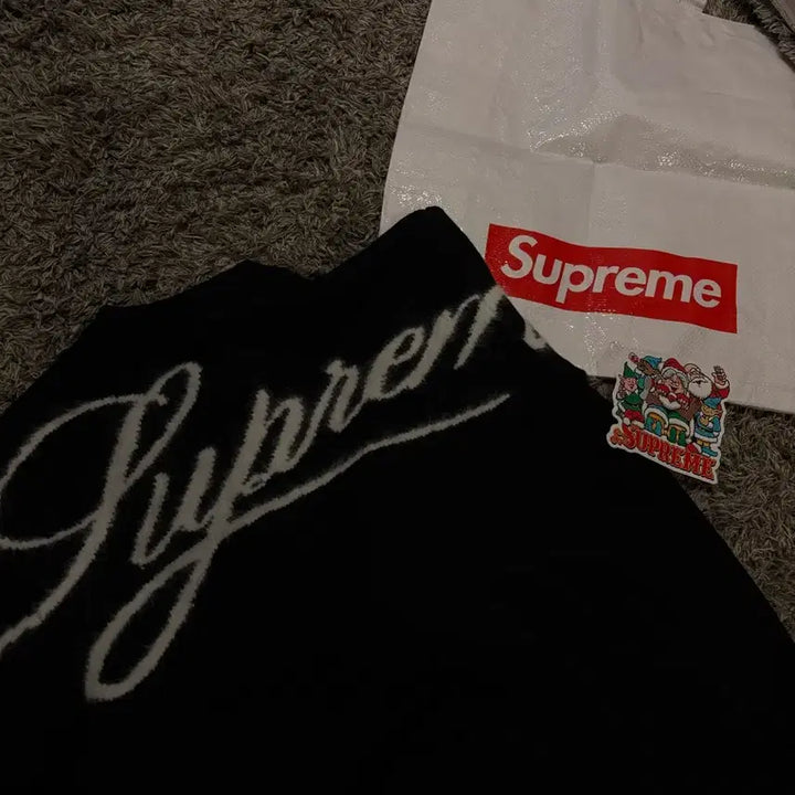 [BUNJANG] Supreme Angora Knit Sweater / [새상품/M] 슈프림 앙고라 니트 25f/w