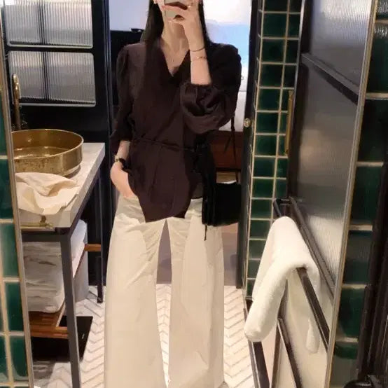 [BUNJANG] Moabin Wrap Blouse / 모아빈 랩블라우스