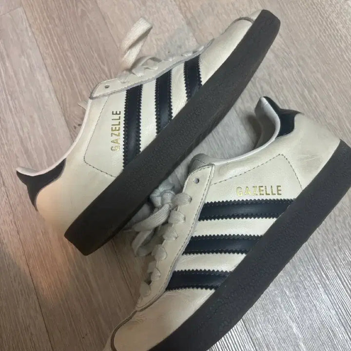 [BUNJANG] Adidas Gazelle German Edition Sneakers / 아디다스 가젤 독일 220 거의 새상품