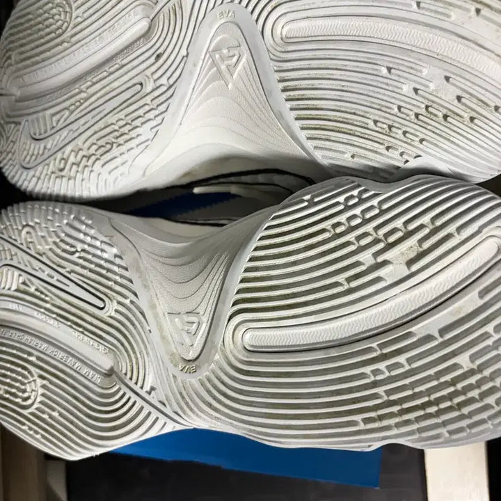 [BUNJANG] Nike Immortality 4 Basketball Shoes / 나이키 이모탈리티 4 농구화