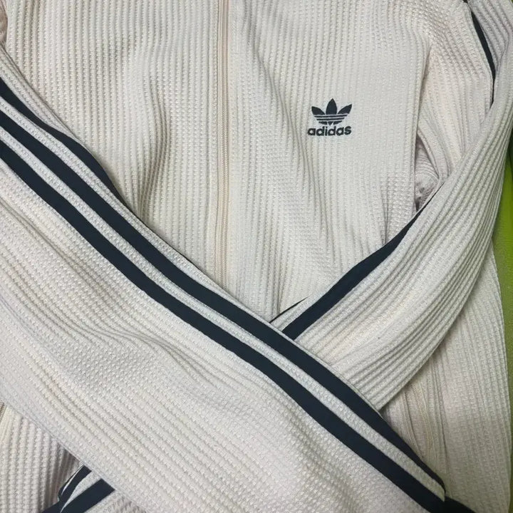 [BUNJANG] Adidas Waffle Beckenbauer Track Top Wonder White (Size L) / 아디다스 와플 베켄바우어 트랙탑 원더 화이트 L