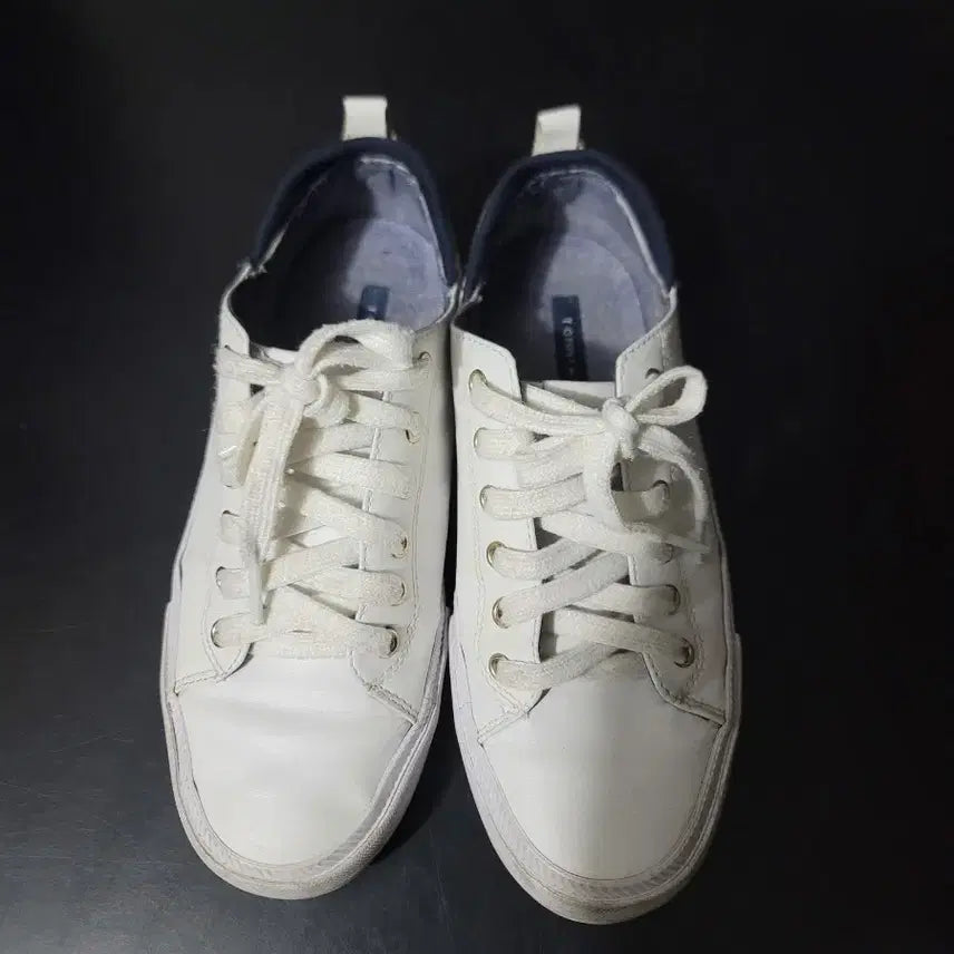 [SOLD OUT] 타미힐피거 흰색 스니커즈(235cm /US 6 1/2)