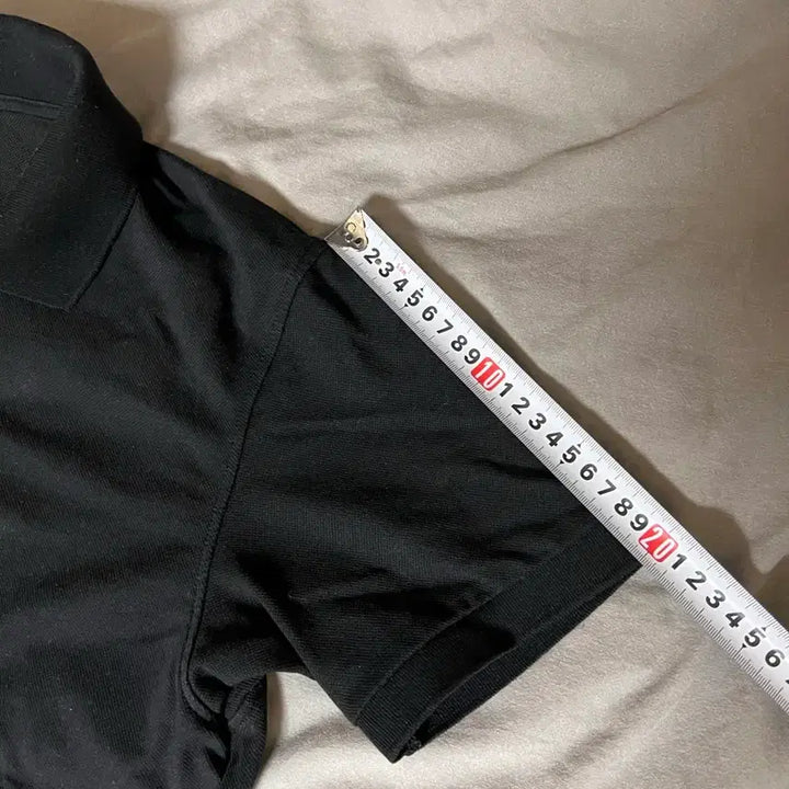 [SOLD OUT] 유니클로 PK 카라티 검정 M 새제품